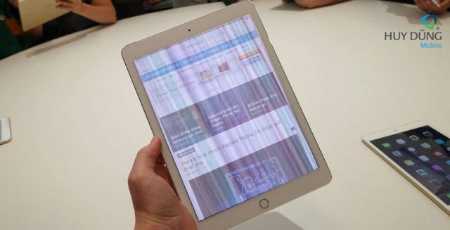 Lỗi sọc dọc màn hình lcd trên thế hệ iPad của Apple