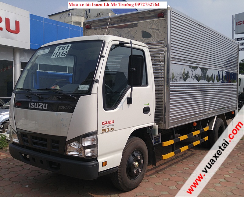 Cần bán xe tải Isuzu 2T2 nâng tải đi trong phố