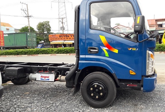 Xe tải veam vt200-1 thùng kín, mui bạt - bán xe tải thùng 2 tấn vào được thành phố giá rẻ nhất