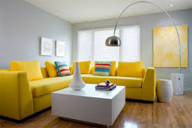 Bọc ghế sofa gam vàng - sự lựa chọn tinh tế dành cho phòng khách