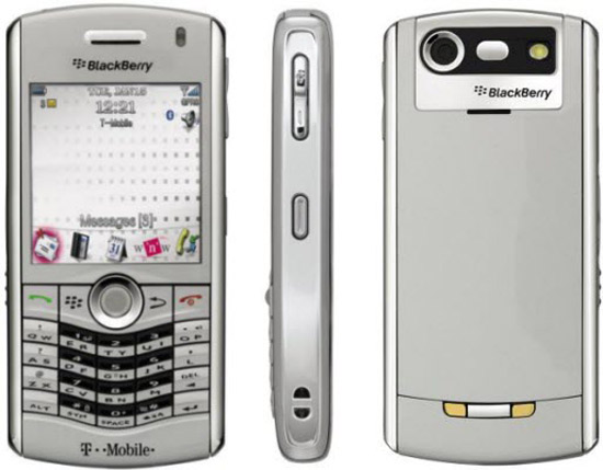 Di động̣ BlackBerry 8110, 9100 là dòng Pearl có một Thiết kế cổ và một cấu hình chuẩn mực