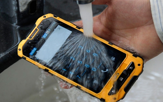 Điện thoại Land rover A8 smartphone chống nước android 4.4,ram 1g,wifi,3g