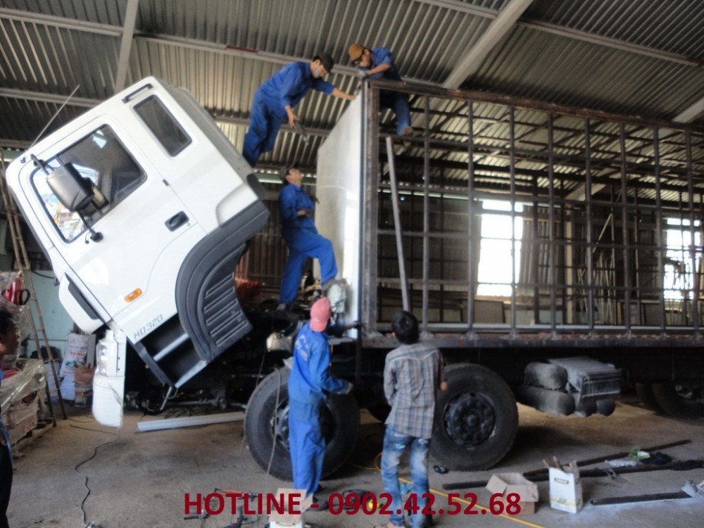 Thùng xe tải mui kín, mui bạt, cánh dơi. Nhận gia công, sửa chữa các loại thùng xe.