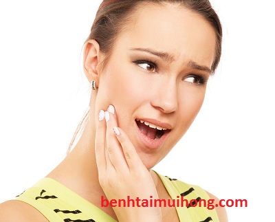 Nhầm bệnh lý viem xoang hàm sang răng sâu