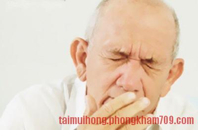 Tìm hiểu bệnh viêm mũi dị ứng trong người có tuổi