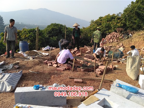 Xây dựng mộ đá ở Lục Nam-Bắc Giang